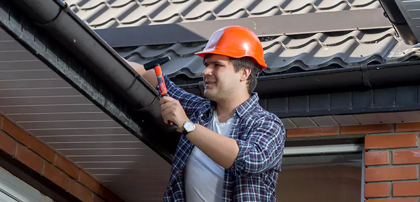 Gutter Fascia Repair in Spring Valley